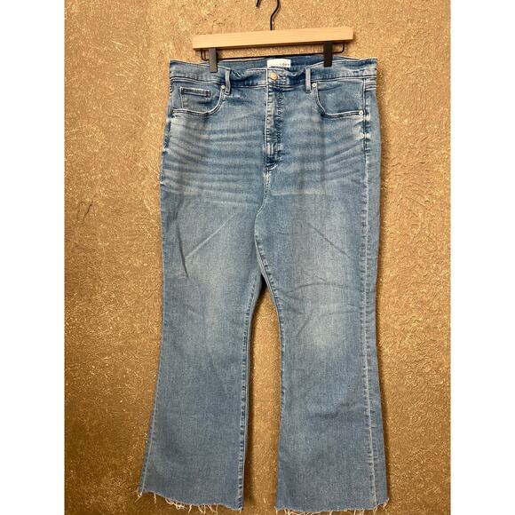 LOFT Petite High Rise Slim Flare Jeans Light Wash Frayed Raw Hem 34/ 18 - Picture 4 of 15